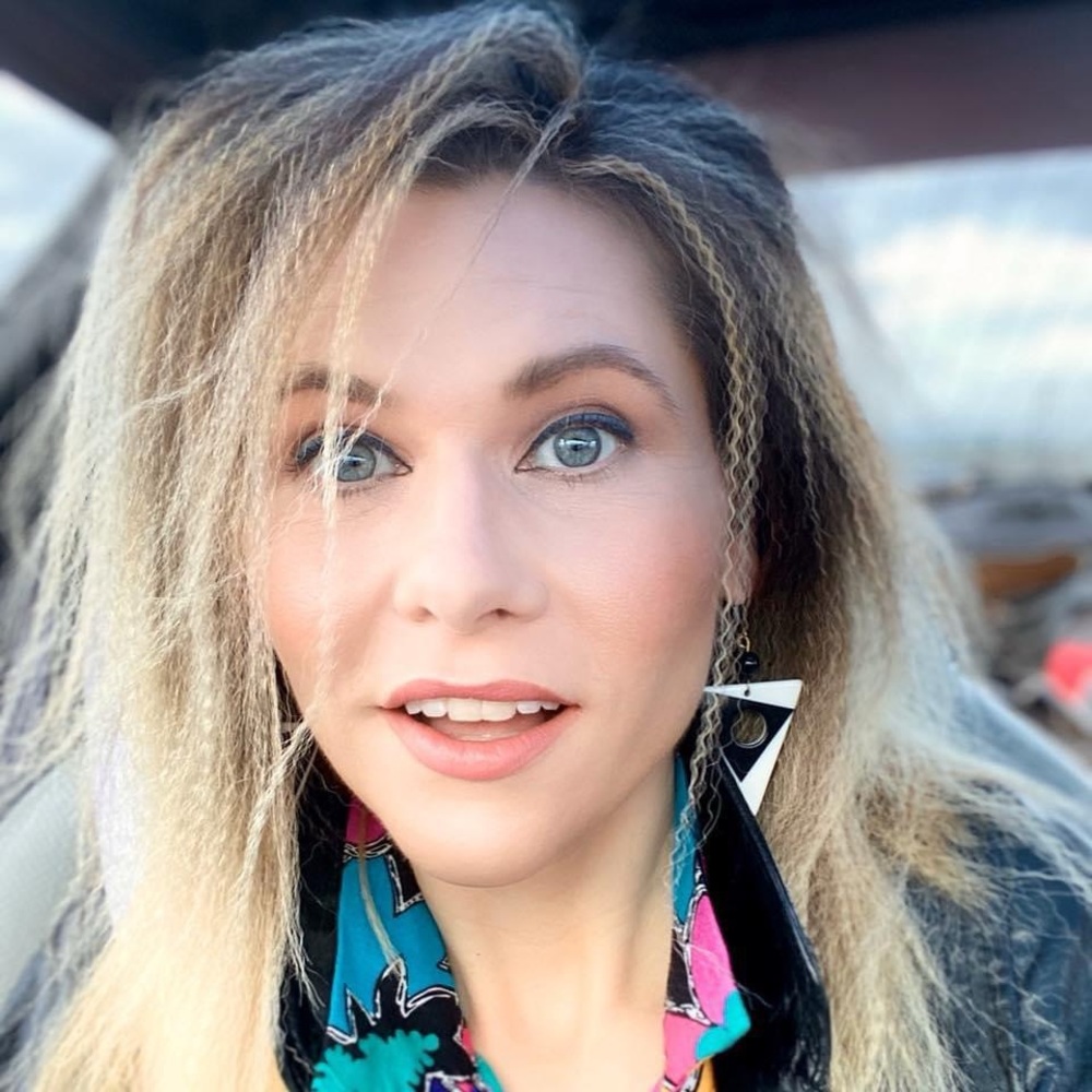 Meet your Posher, Athena